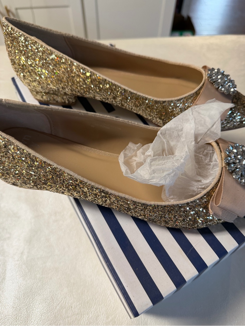 Crown and Ivy Gold Glitter Pointed Flats with Bow and Crystal Brooch - Picture 5 of 9